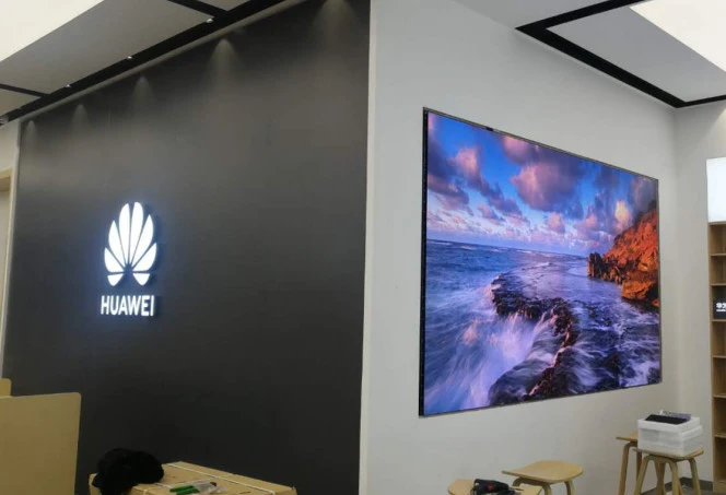 Шоурум экраны